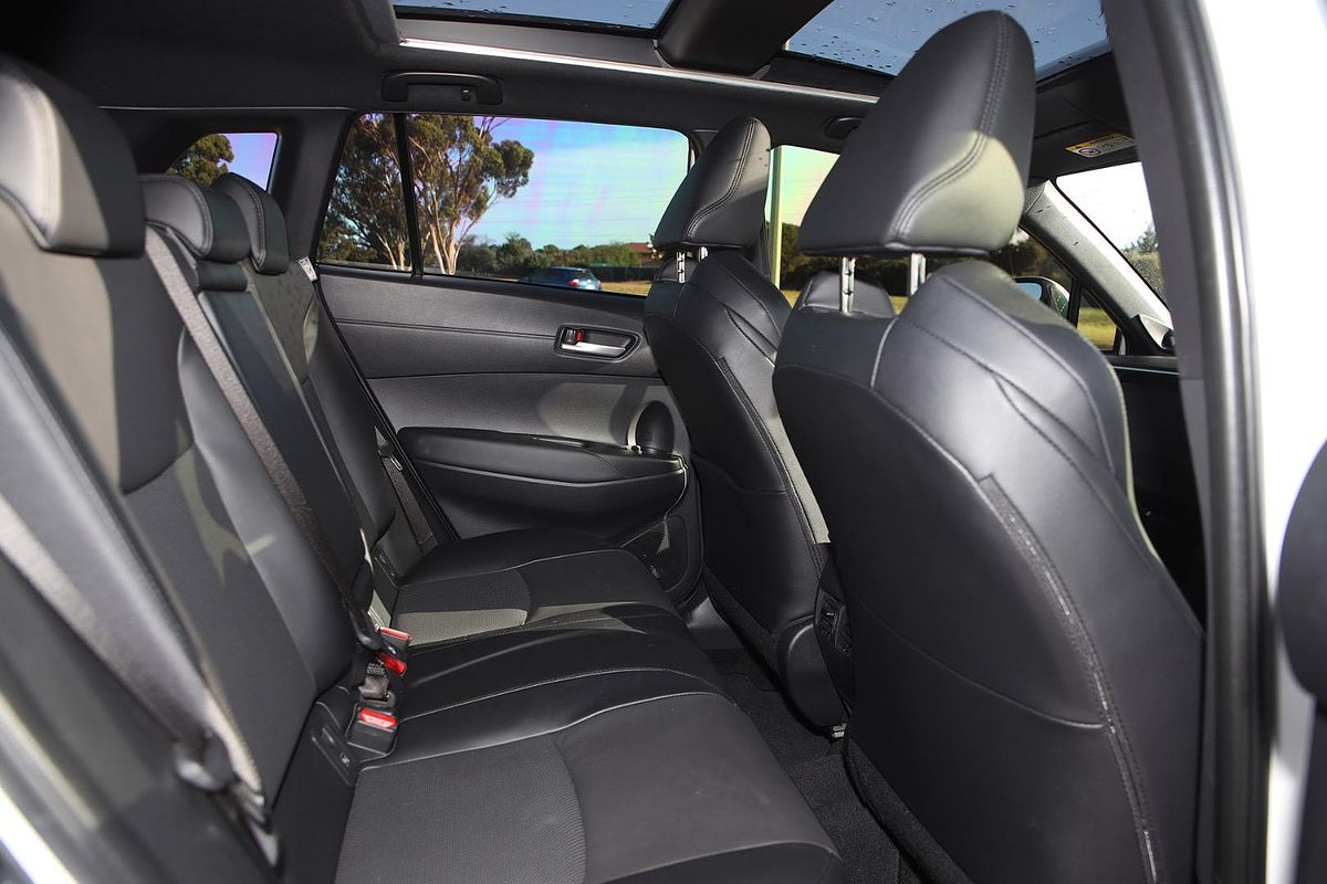 2024 Toyota Corolla Cross Atmos MXGH15R