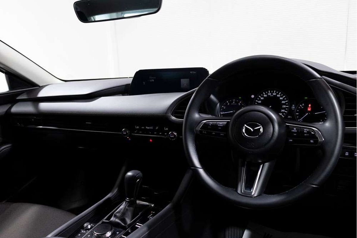 MAZDA3 R 6AUTO SEDAN G20 EVOLVE