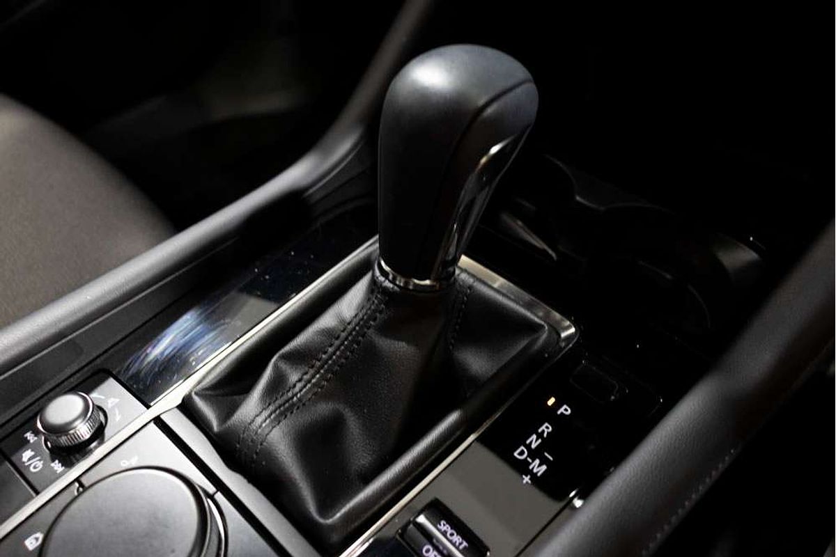 MAZDA3 R 6AUTO SEDAN G20 EVOLVE