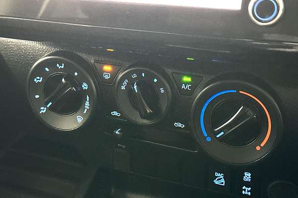 2021 Toyota Hilux SR GUN126R 4X4