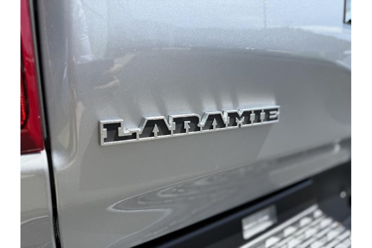 2024 RAM 1500 Laramie Sport RamBox DT 4X4 SWB
