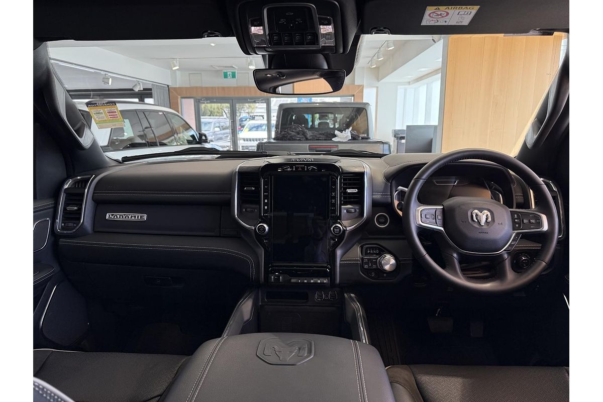 2024 RAM 1500 Laramie Sport RamBox DT 4X4 SWB
