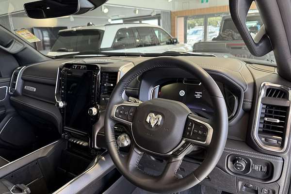 2024 RAM 1500 Laramie Sport RamBox DT 4X4 SWB