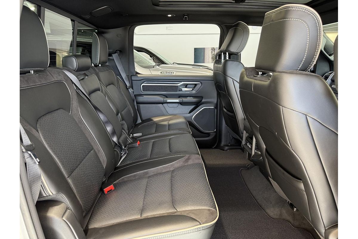 2024 RAM 1500 Laramie Sport RamBox DT 4X4 SWB