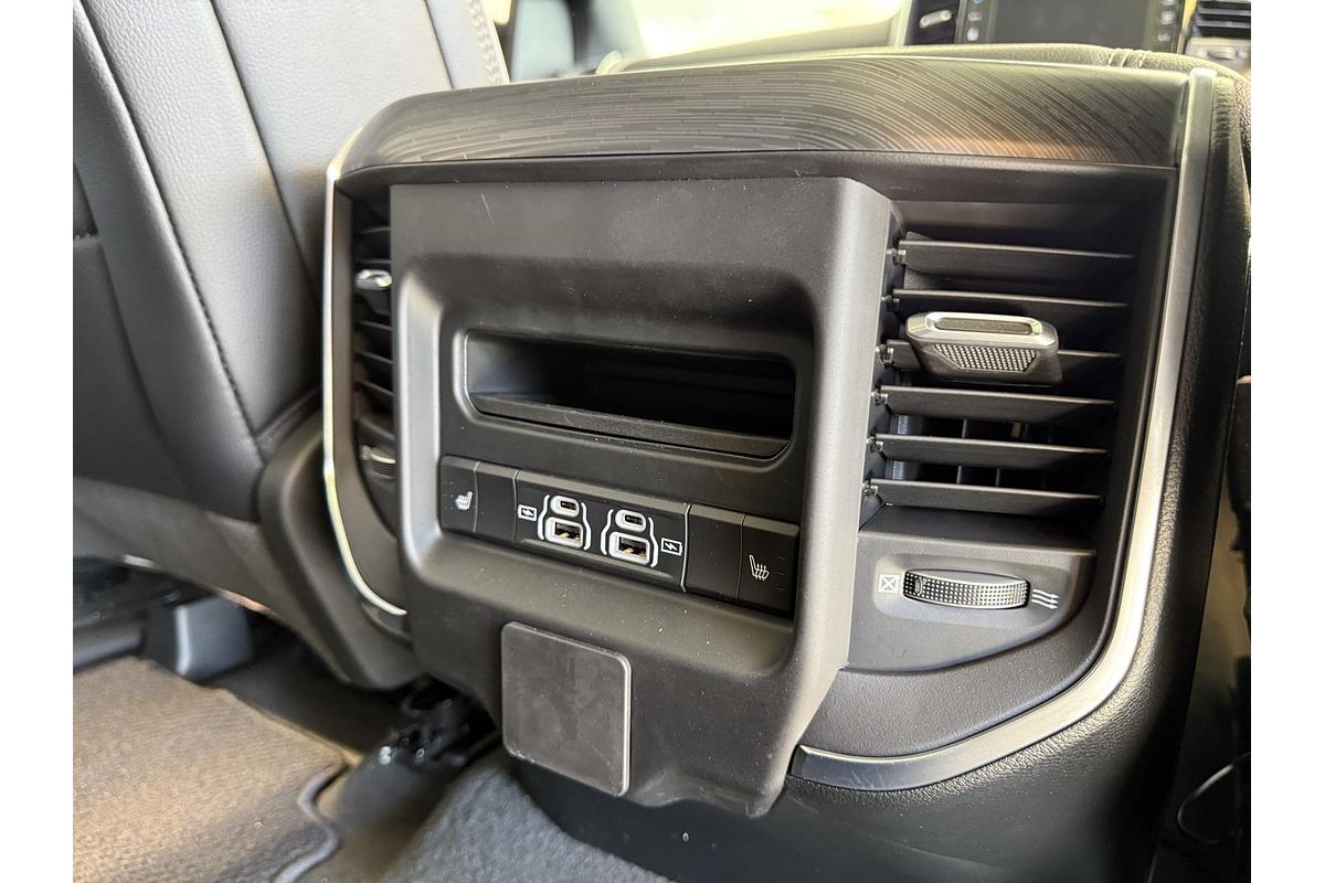 2024 RAM 1500 Laramie Sport RamBox DT 4X4 SWB