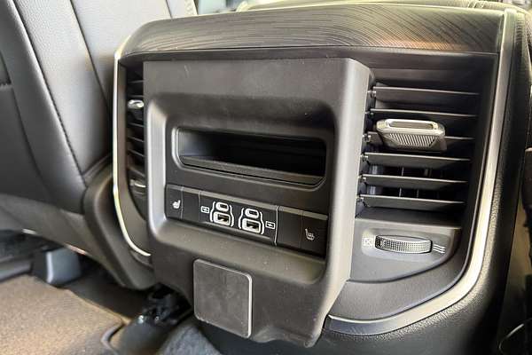 2024 RAM 1500 Laramie Sport RamBox DT 4X4 SWB