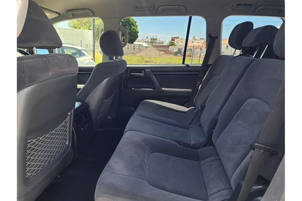 2015 Toyota Landcruiser GXL VDJ200R