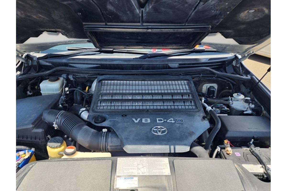 2015 Toyota Landcruiser GXL VDJ200R