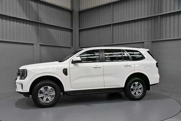 2024 Ford Everest Ambiente