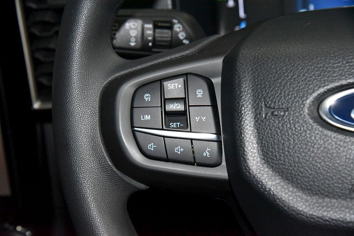 2024 Ford Everest Ambiente