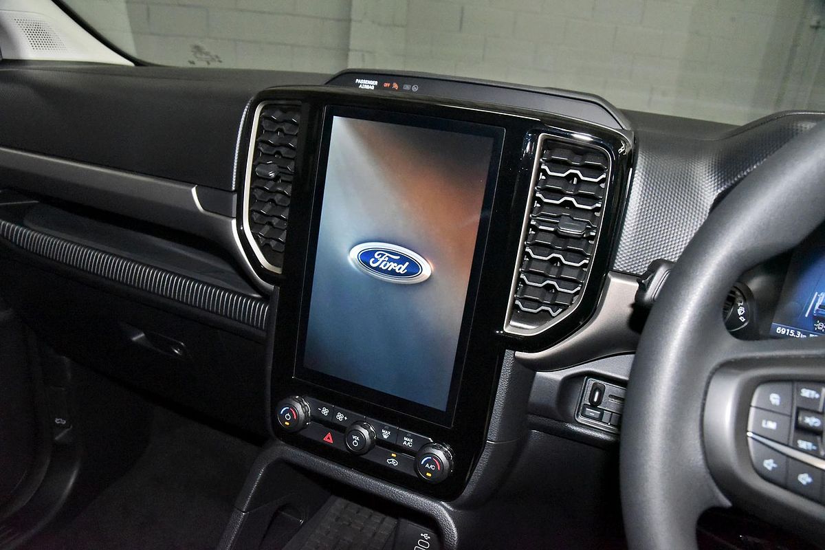 2024 Ford Everest Ambiente