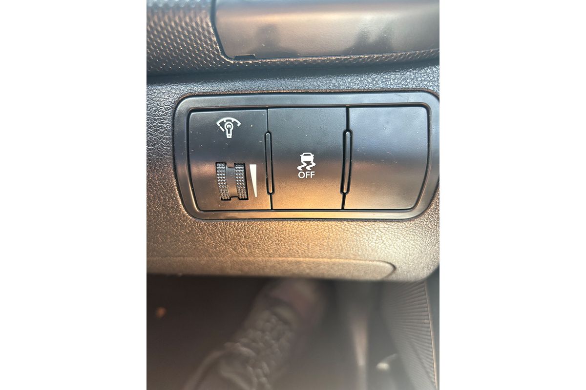 2013 Hyundai Accent Active RB