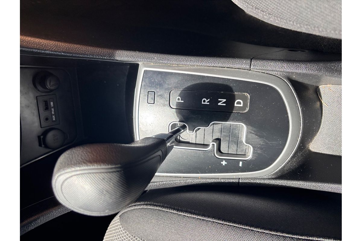 2013 Hyundai Accent Active RB