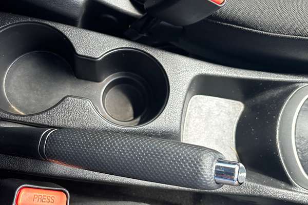 2013 Hyundai Accent Active RB