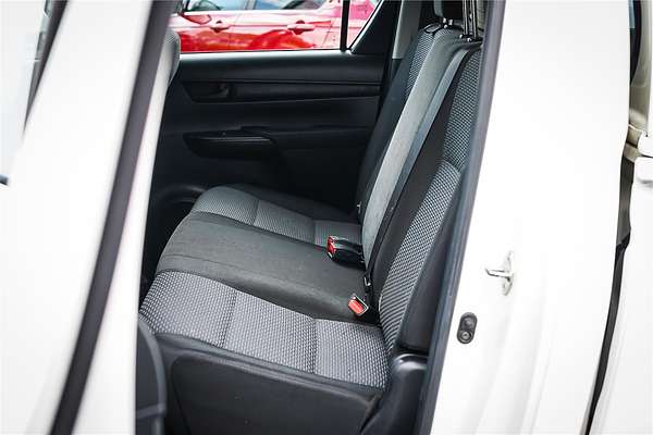 2016 Toyota Hilux Workmate TGN121R Rear Wheel Drive