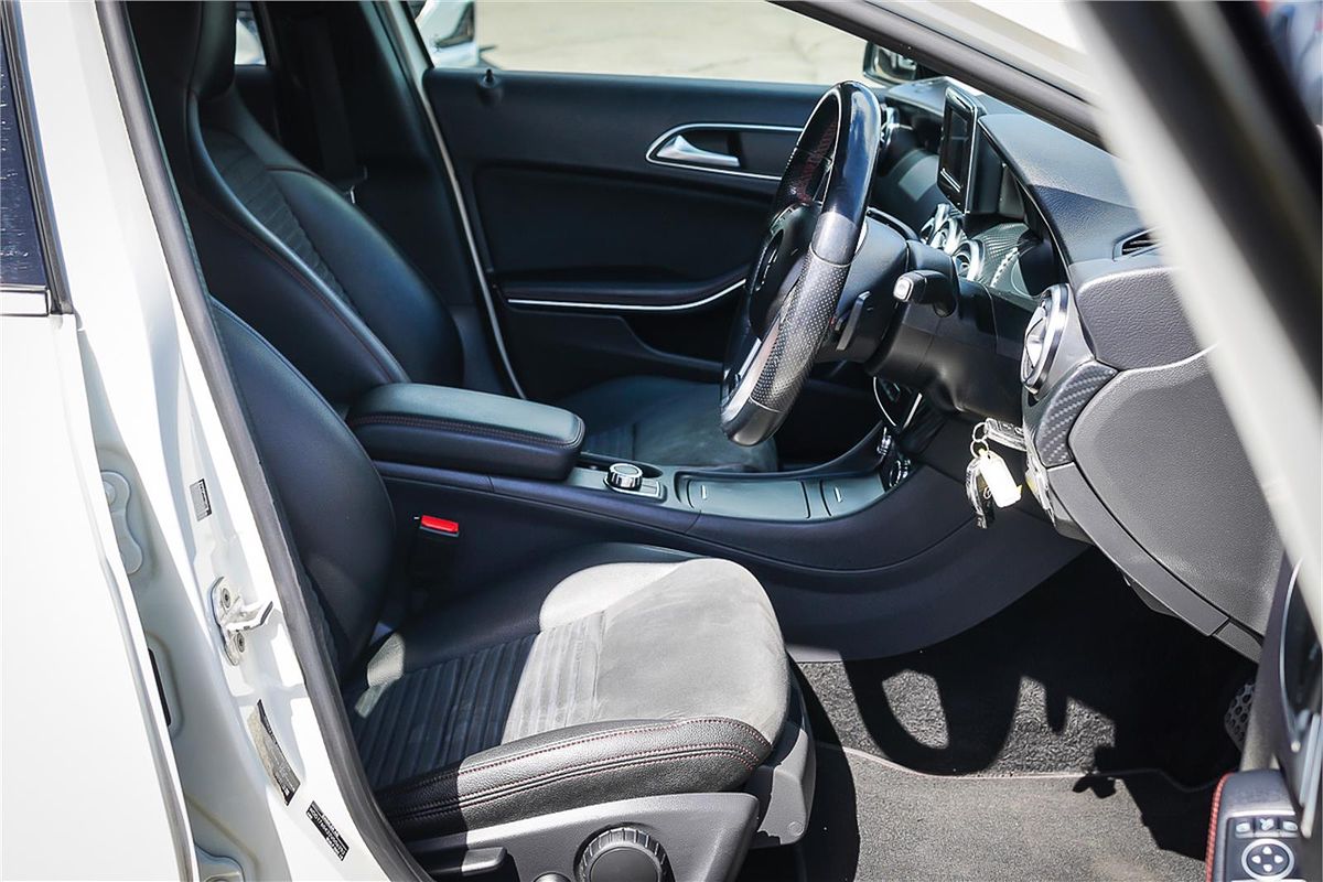 2014 Mercedes-Benz A-Class A200 W176