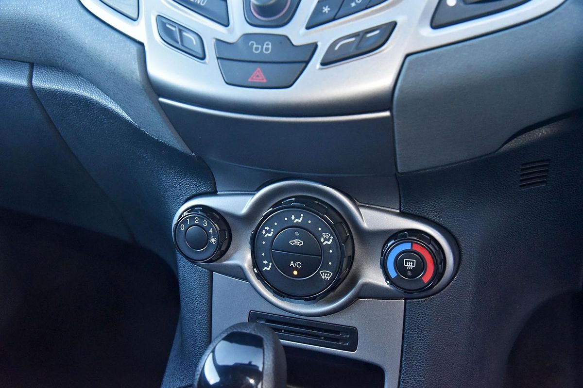 2010 Ford Fiesta CL WS