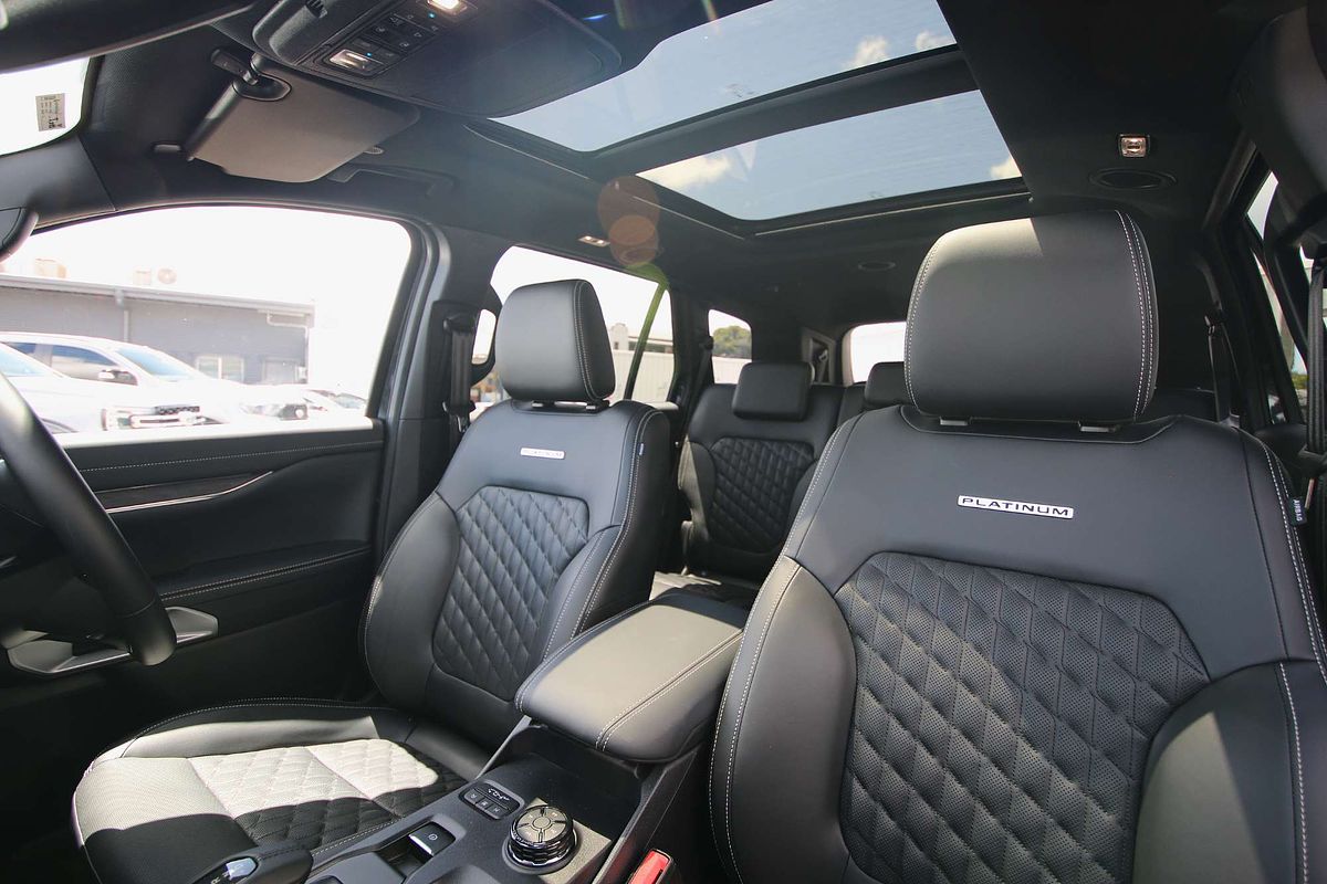2024 Ford Everest Platinum