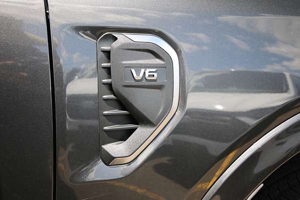 2024 Ford Everest Platinum
