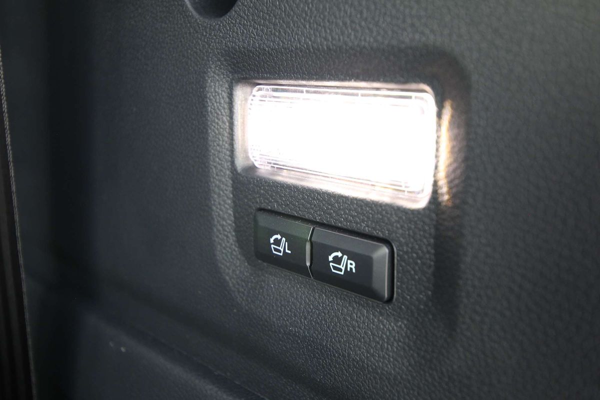 2024 Ford Everest Platinum