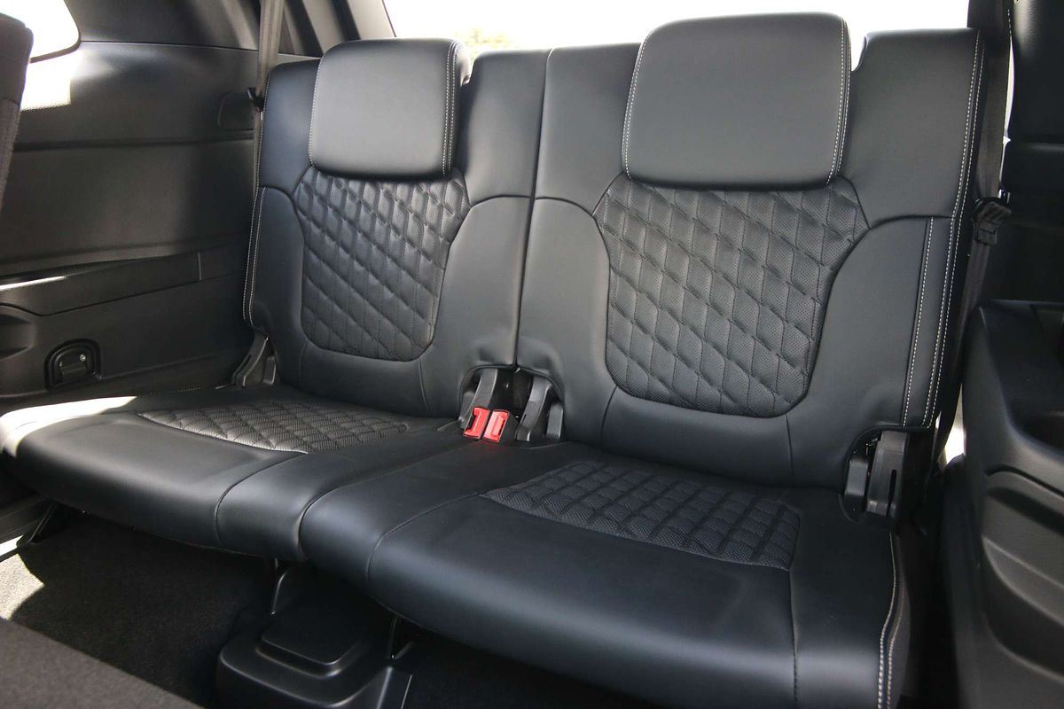 2024 Ford Everest Platinum