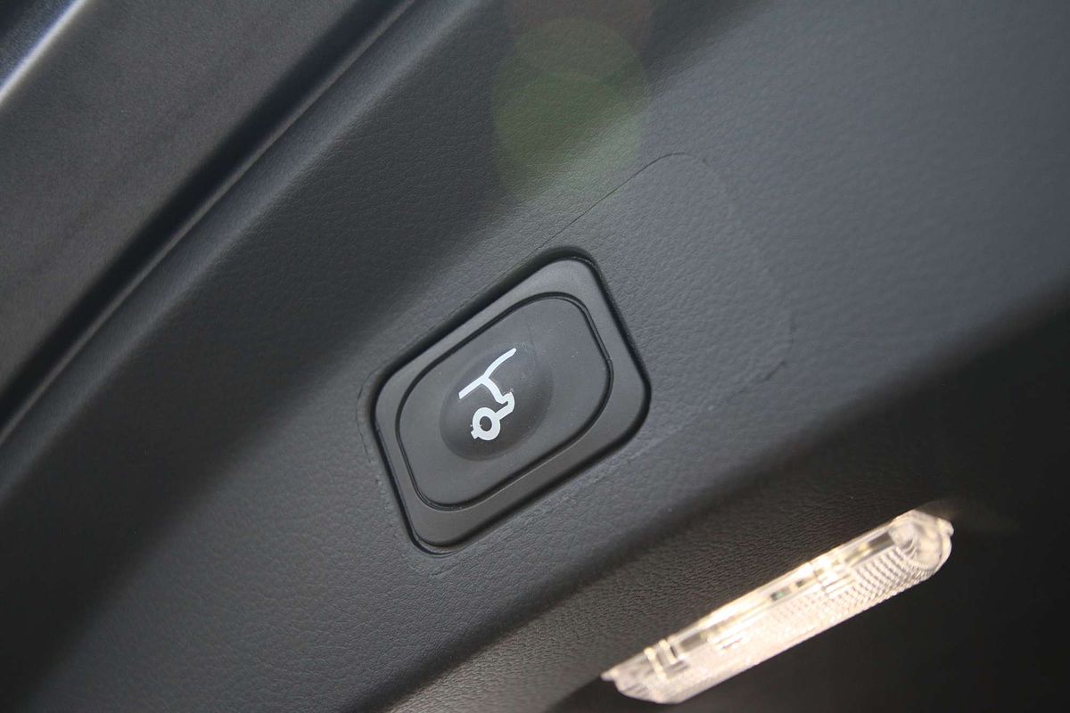 2024 Ford Everest Platinum