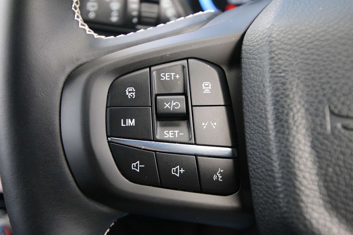 2024 Ford Everest Platinum