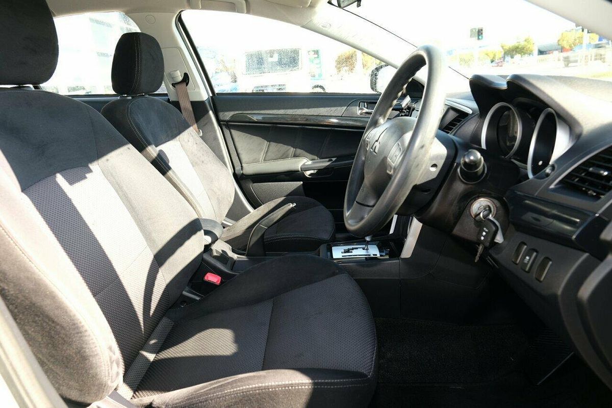 2017 Mitsubishi Lancer ES Sport CF