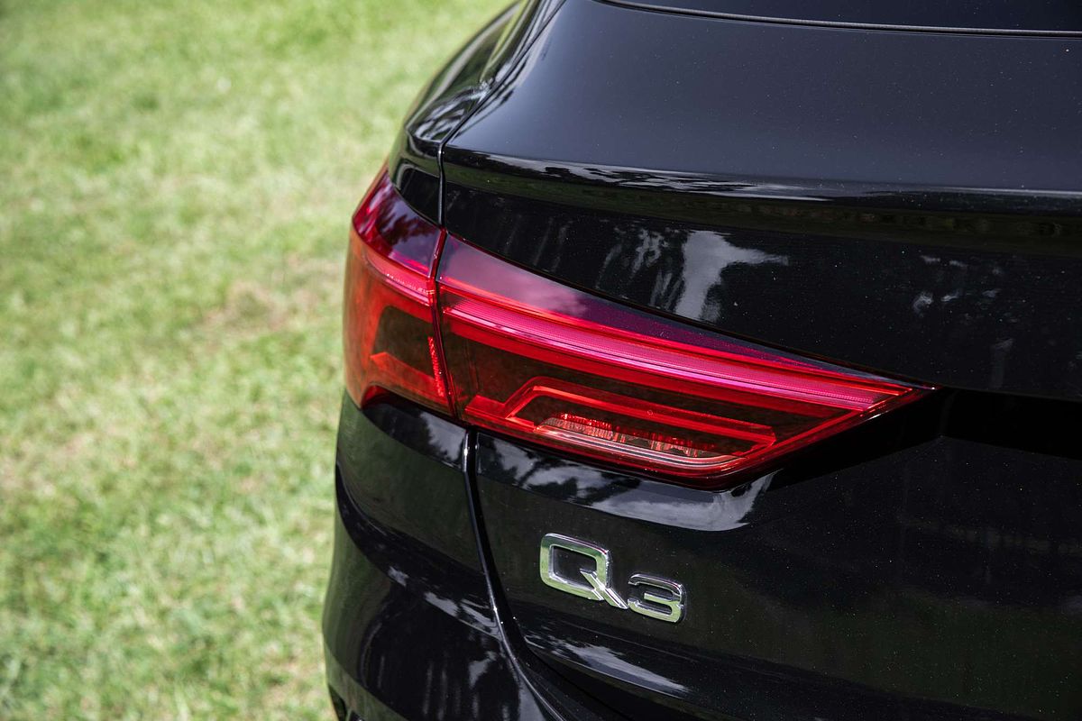 2021 Audi Q3 40 TFSI F3