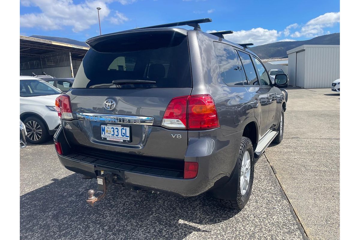 2013 Toyota Landcruiser GXL VDJ200R