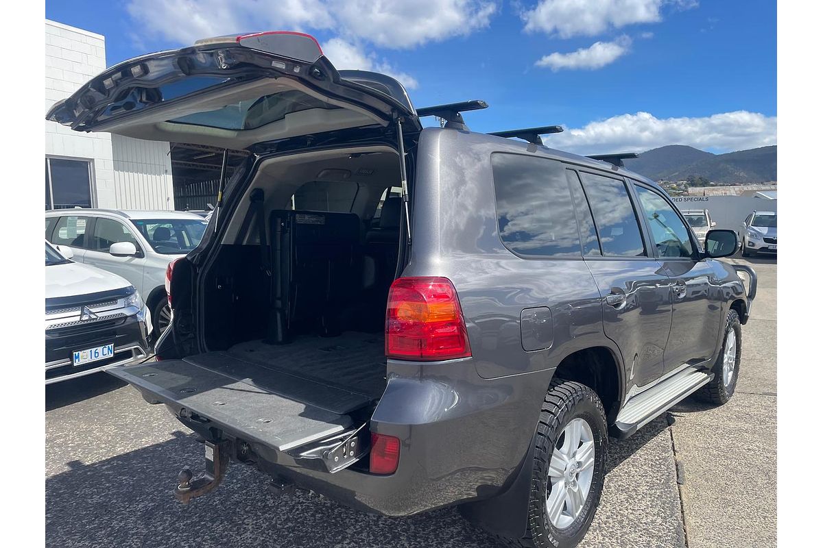 2013 Toyota Landcruiser GXL VDJ200R