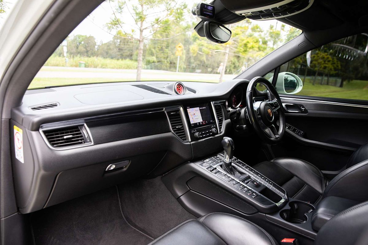 2018 Porsche Macan GTS 95B