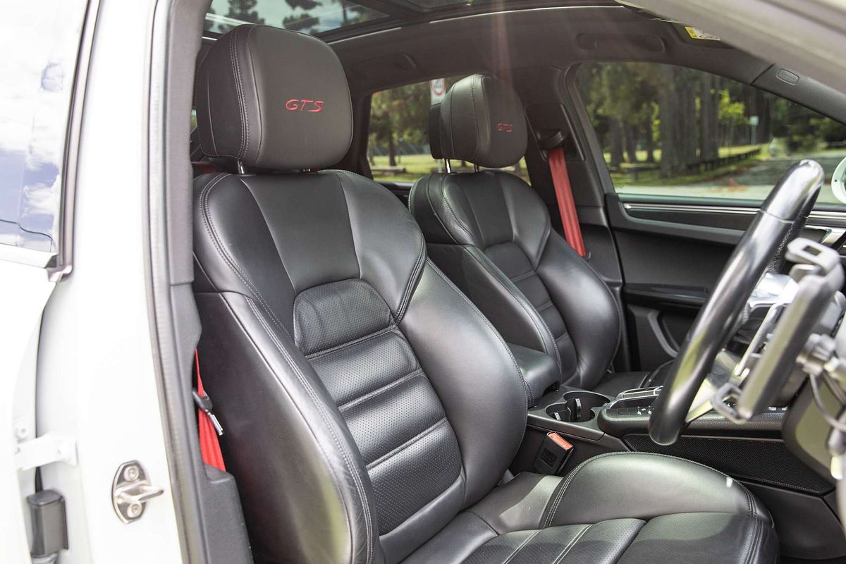 2018 Porsche Macan GTS 95B