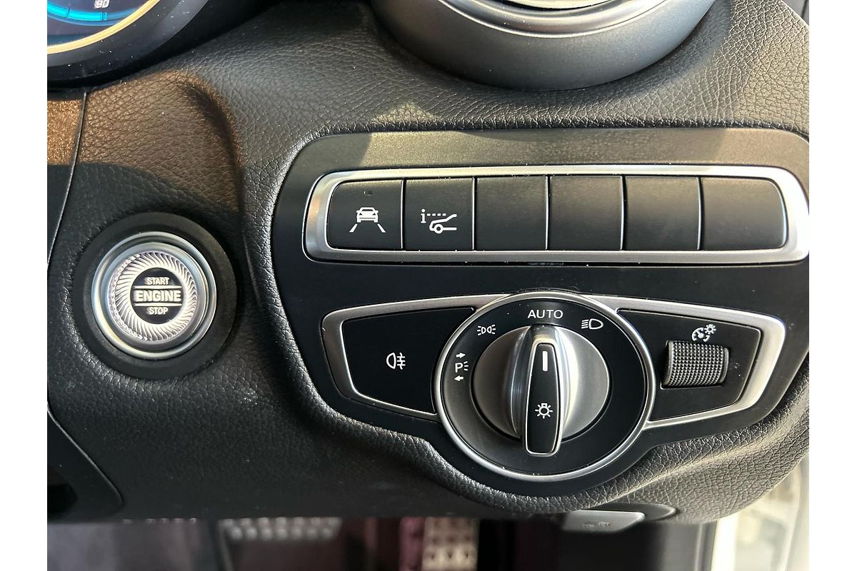 2022 Mercedes-Benz C-Class C200 C205