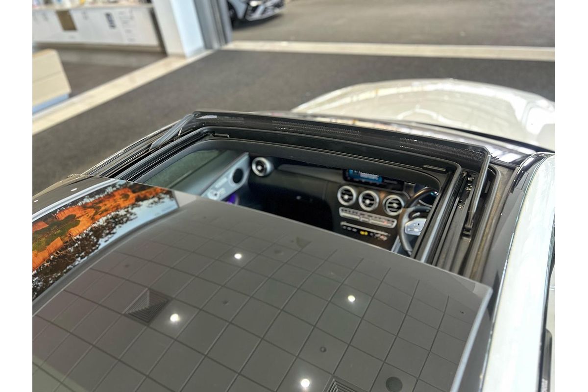 2022 Mercedes-Benz C-Class C200 C205