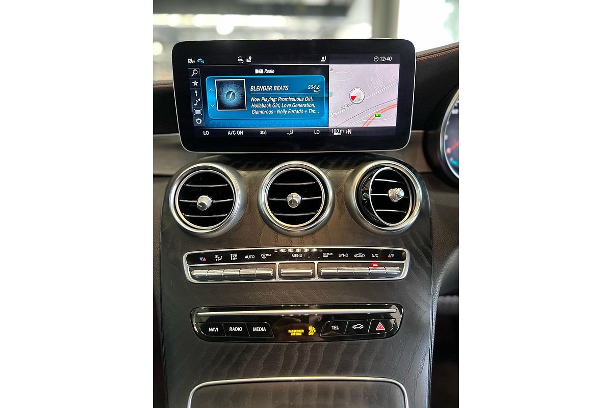 2022 Mercedes-Benz C-Class C200 C205