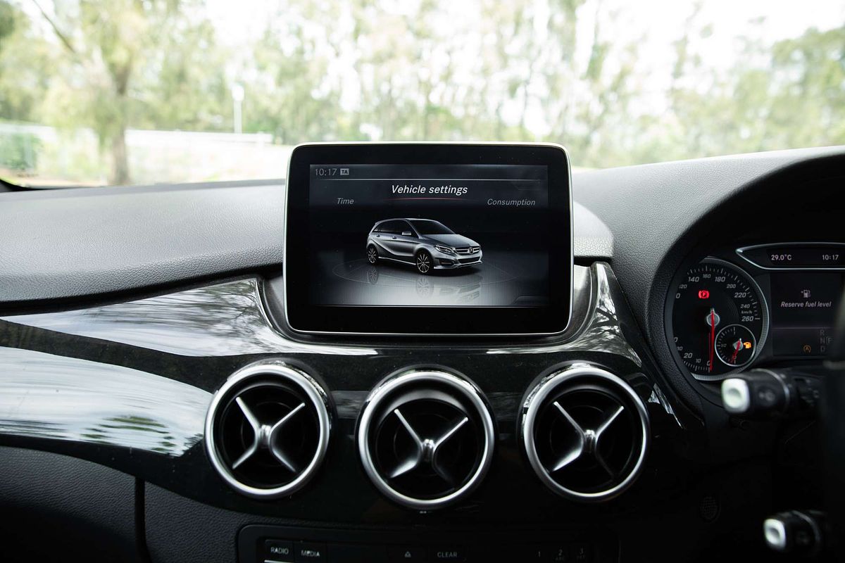 2015 Mercedes-Benz B-Class B250 W246