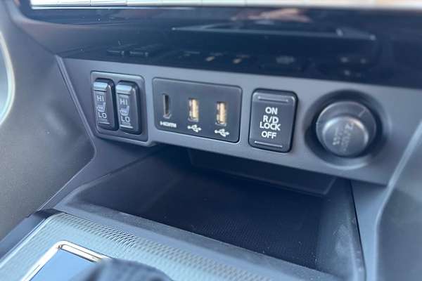 2024 Mitsubishi Pajero Sport GSR QG