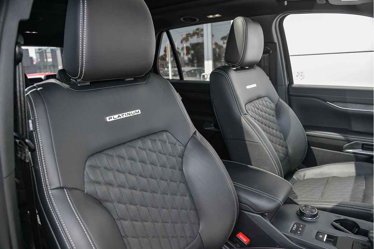 2024 Ford Everest Platinum