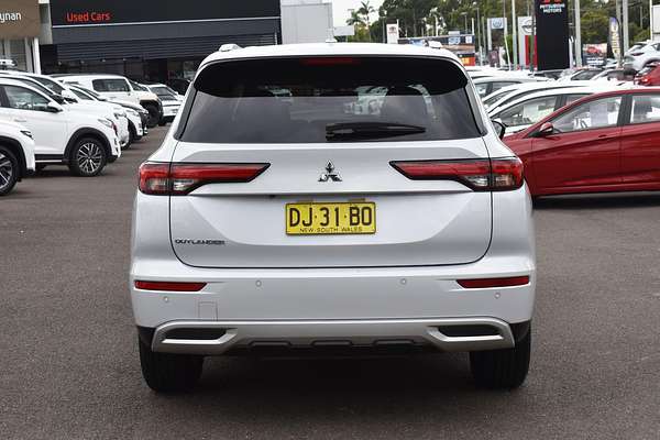 2023 Mitsubishi Outlander LS ZM