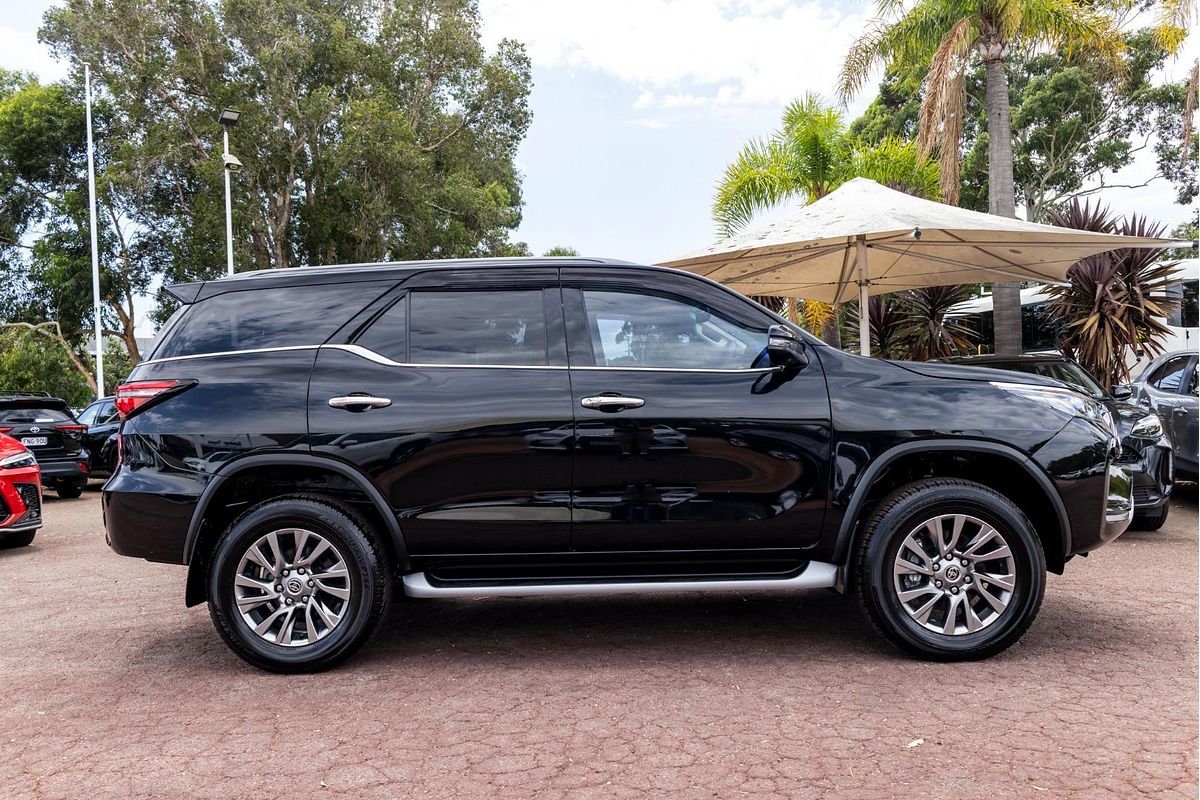 2023 Toyota Fortuner Crusade GUN156R