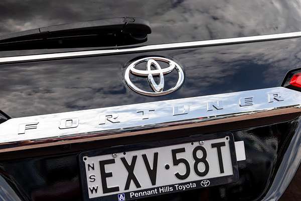 2023 Toyota Fortuner Crusade GUN156R