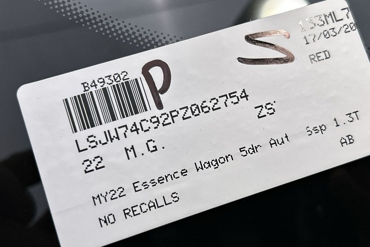 2022 MG ZST Essence