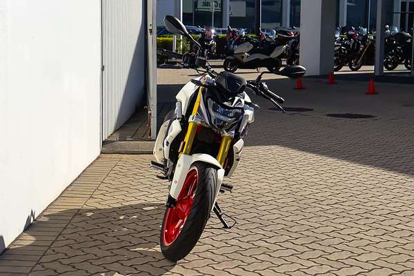 2022 BMW G 310 R G 310