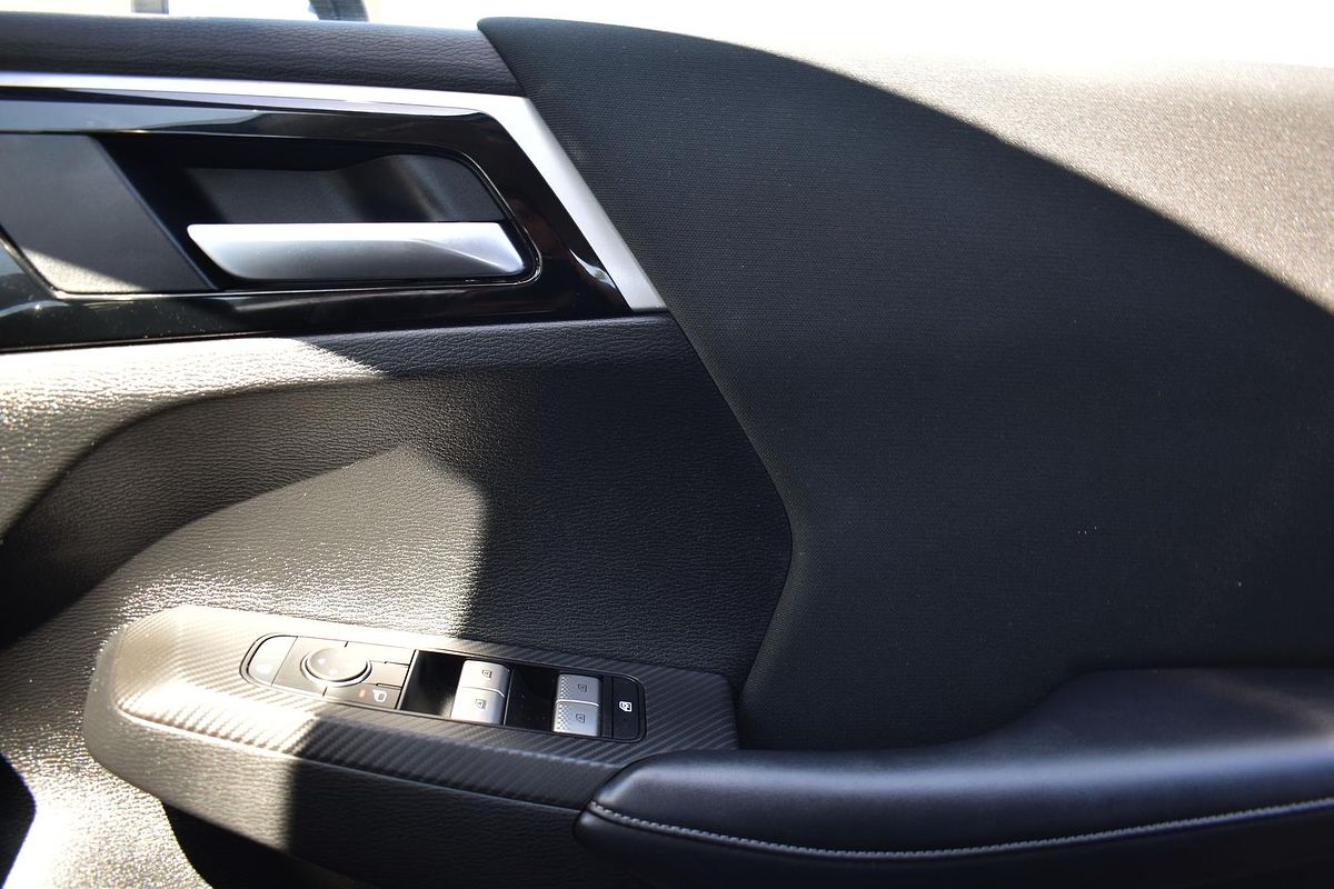 2023 Mitsubishi Outlander ES ZM