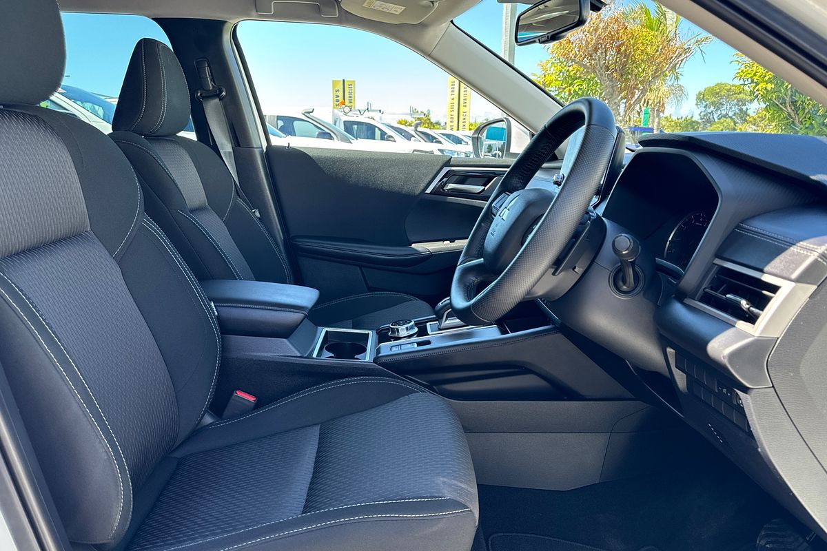 2022 Mitsubishi Outlander LS ZM