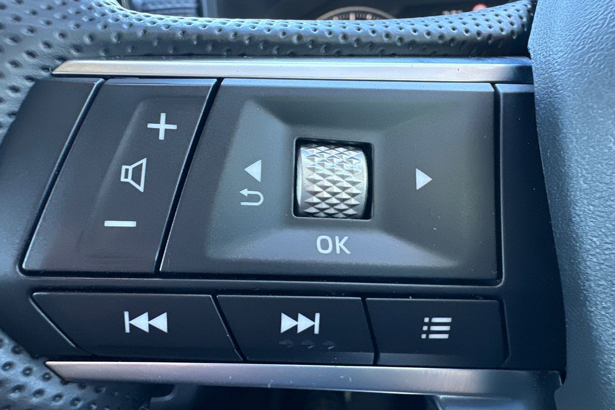 2022 Mitsubishi Outlander LS ZM