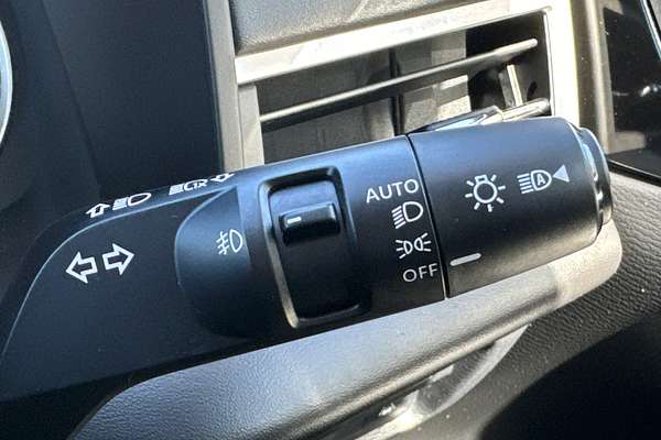 2022 Mitsubishi Outlander LS ZM