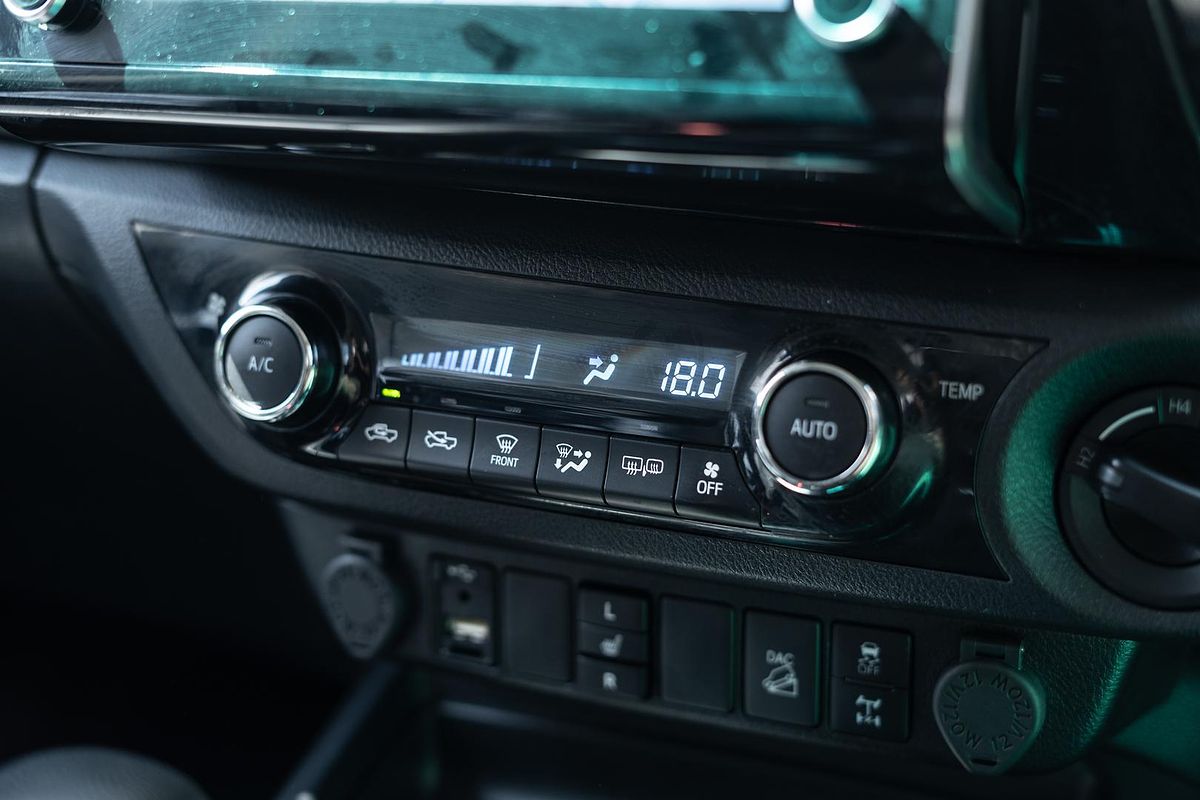 2021 Toyota Hilux SR5 GUN126R 4X4
