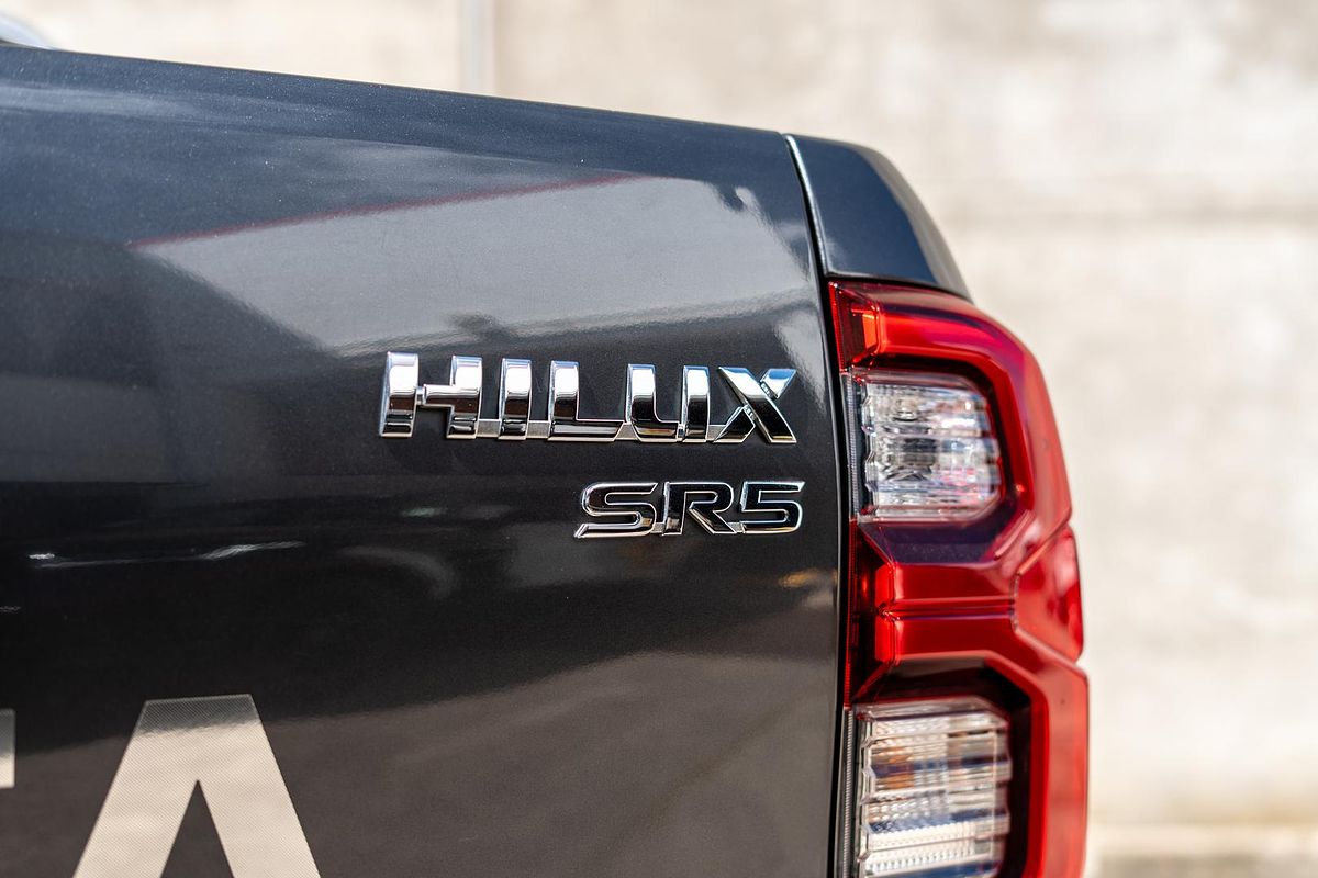 2021 Toyota Hilux SR5 GUN126R 4X4